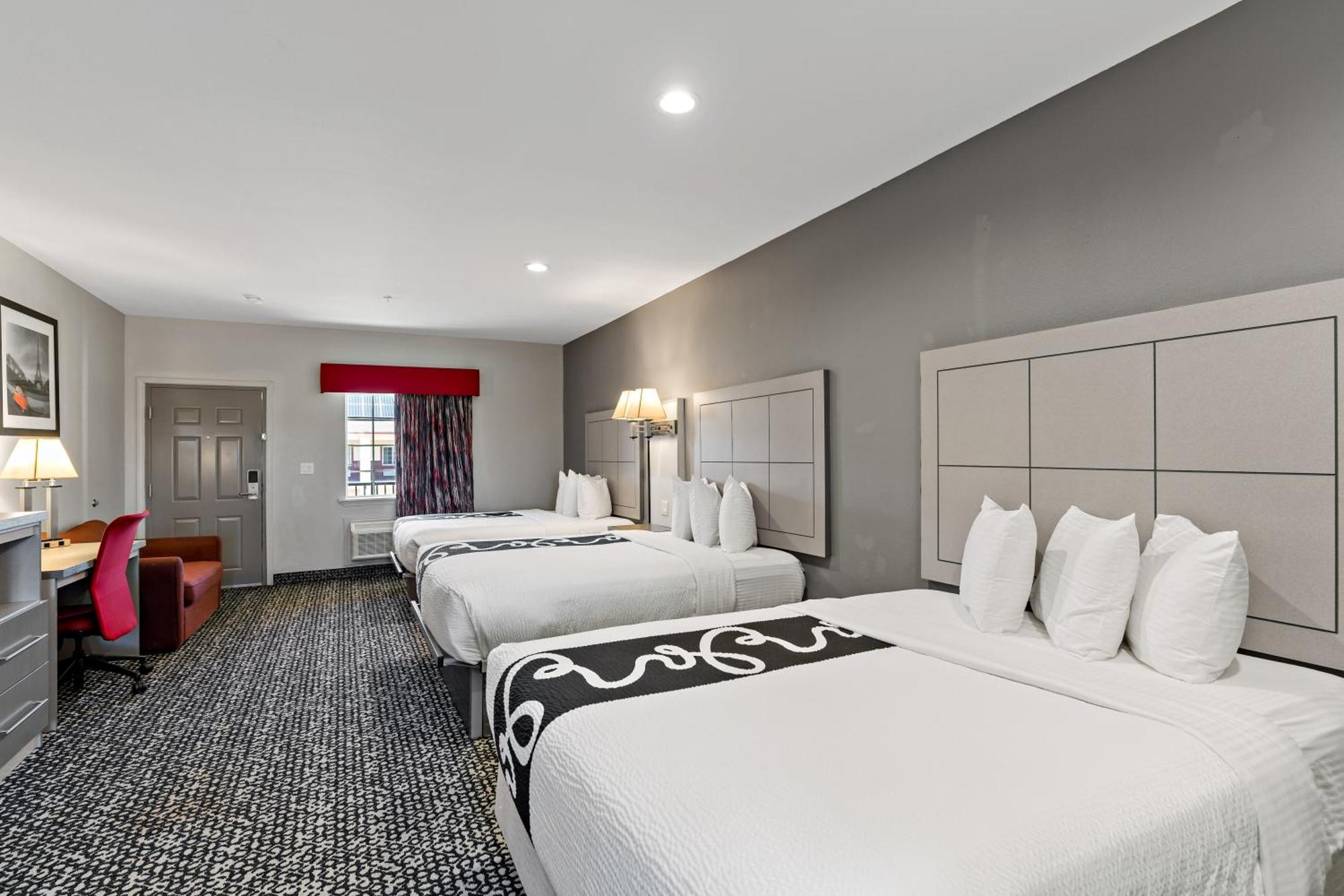 Paris Inn & Suites Екстериор снимка