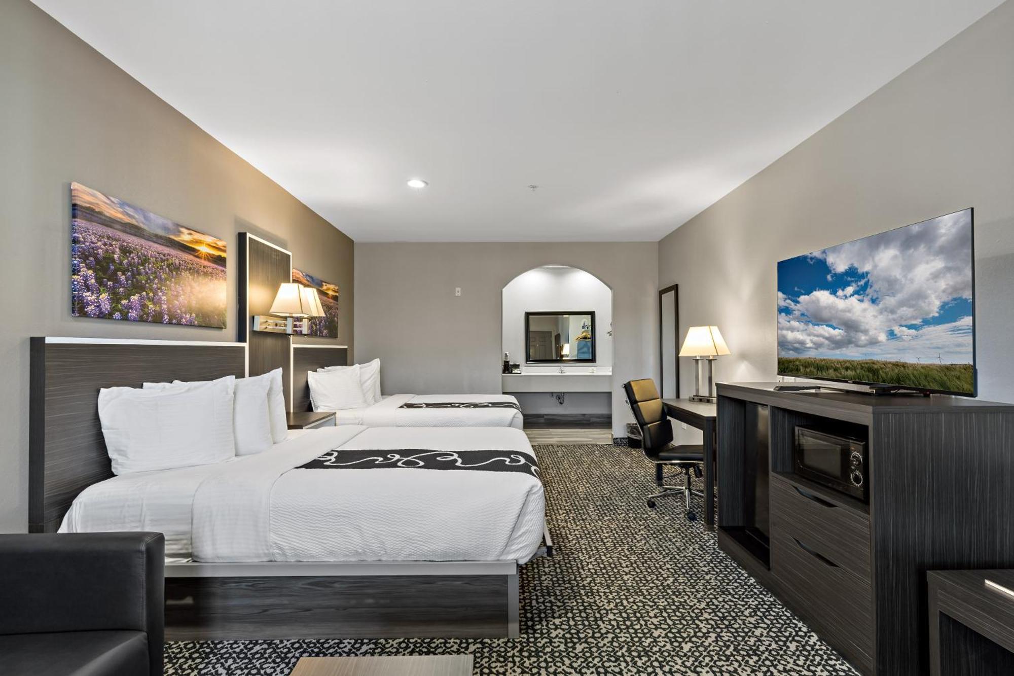 Paris Inn & Suites Екстериор снимка