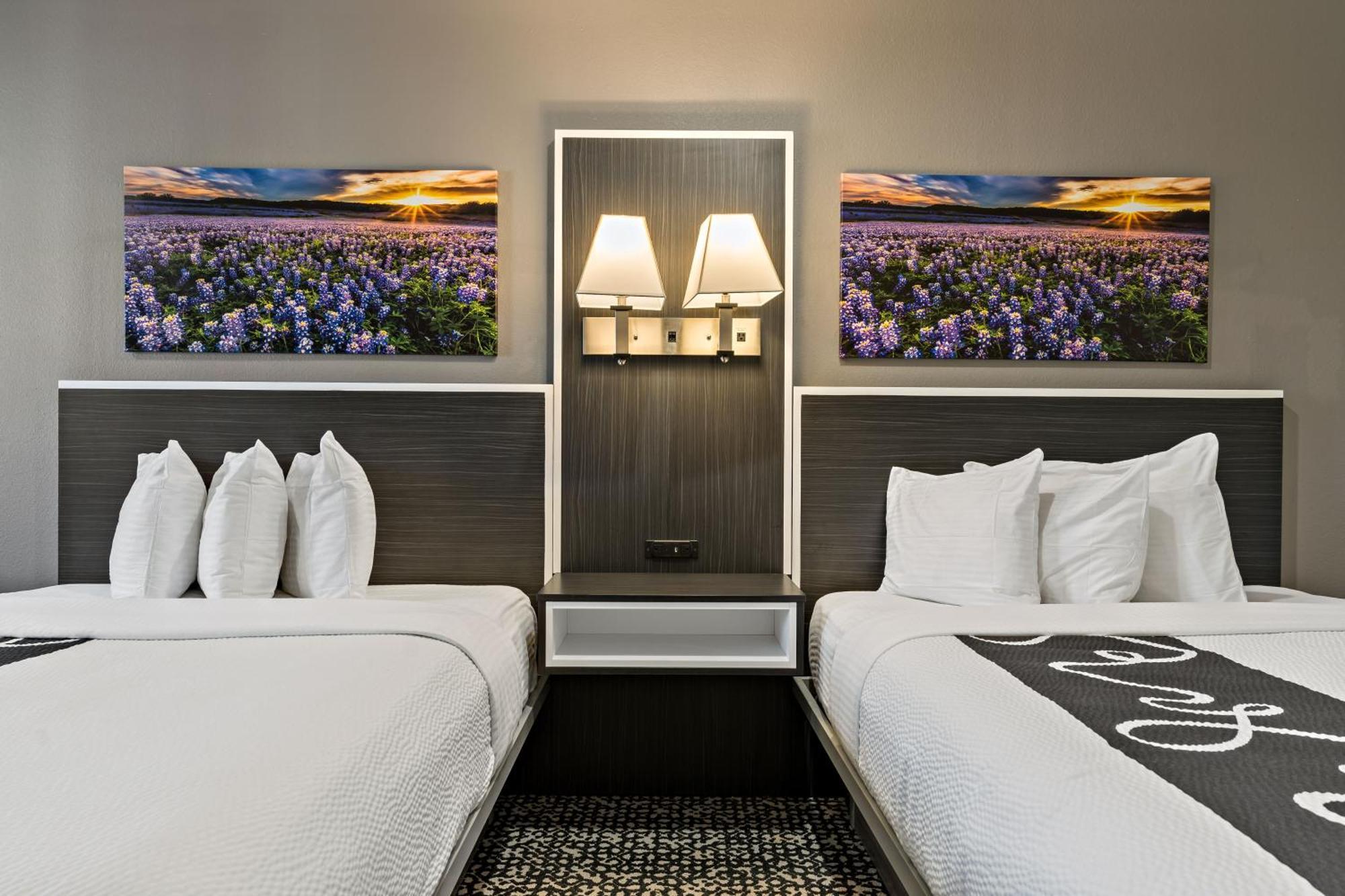 Paris Inn & Suites Екстериор снимка