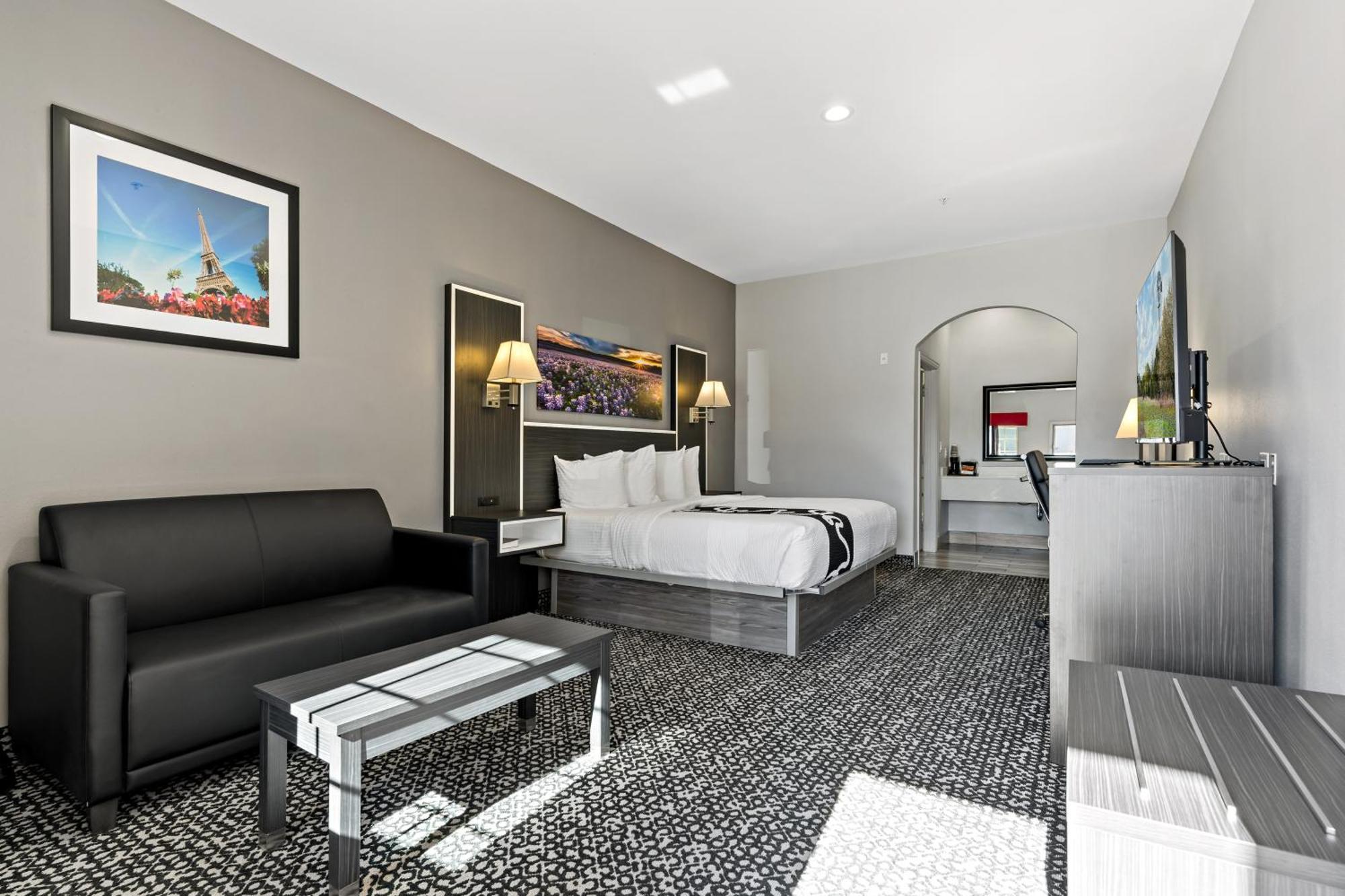 Paris Inn & Suites Екстериор снимка
