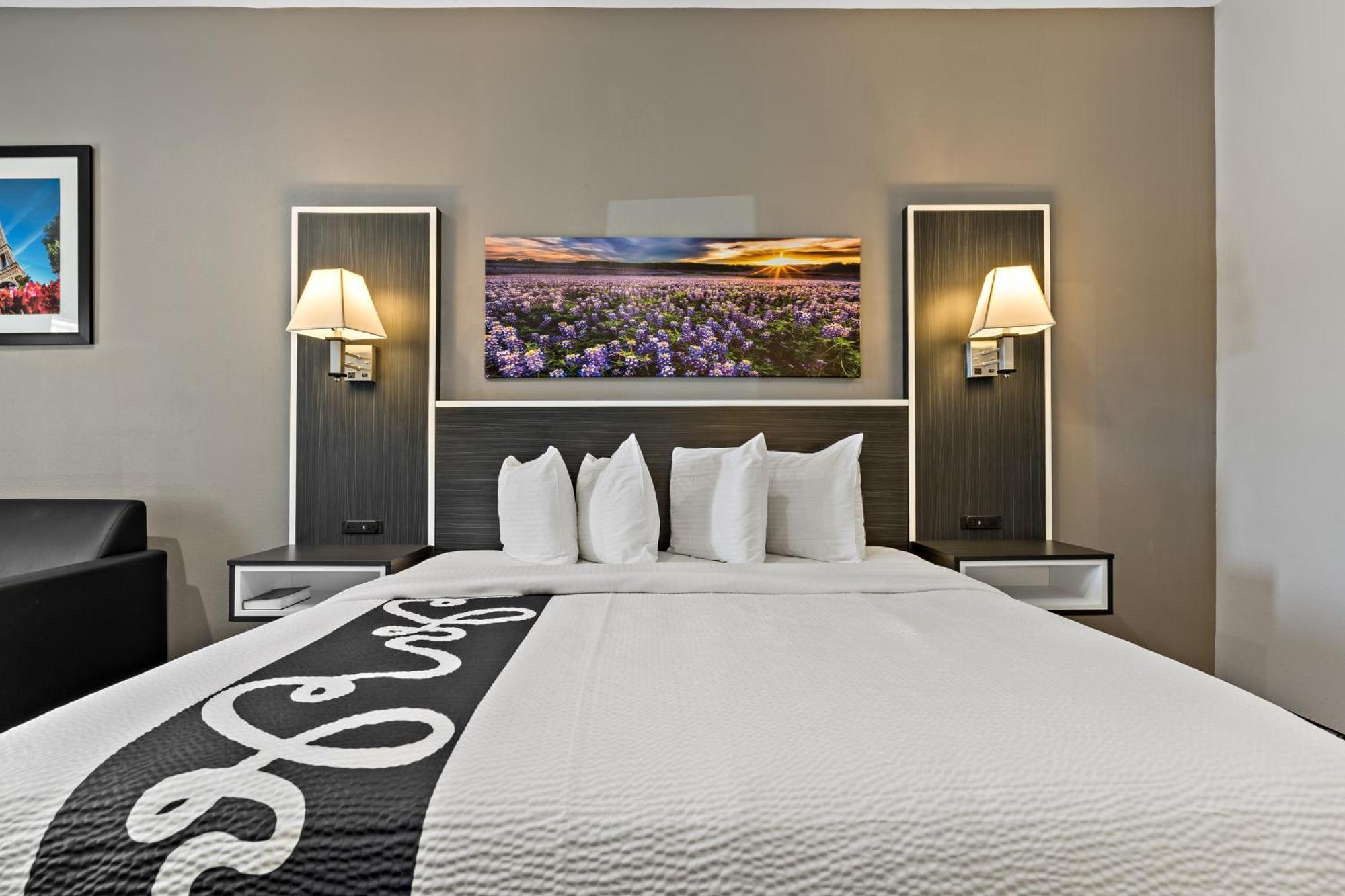 Paris Inn & Suites Екстериор снимка