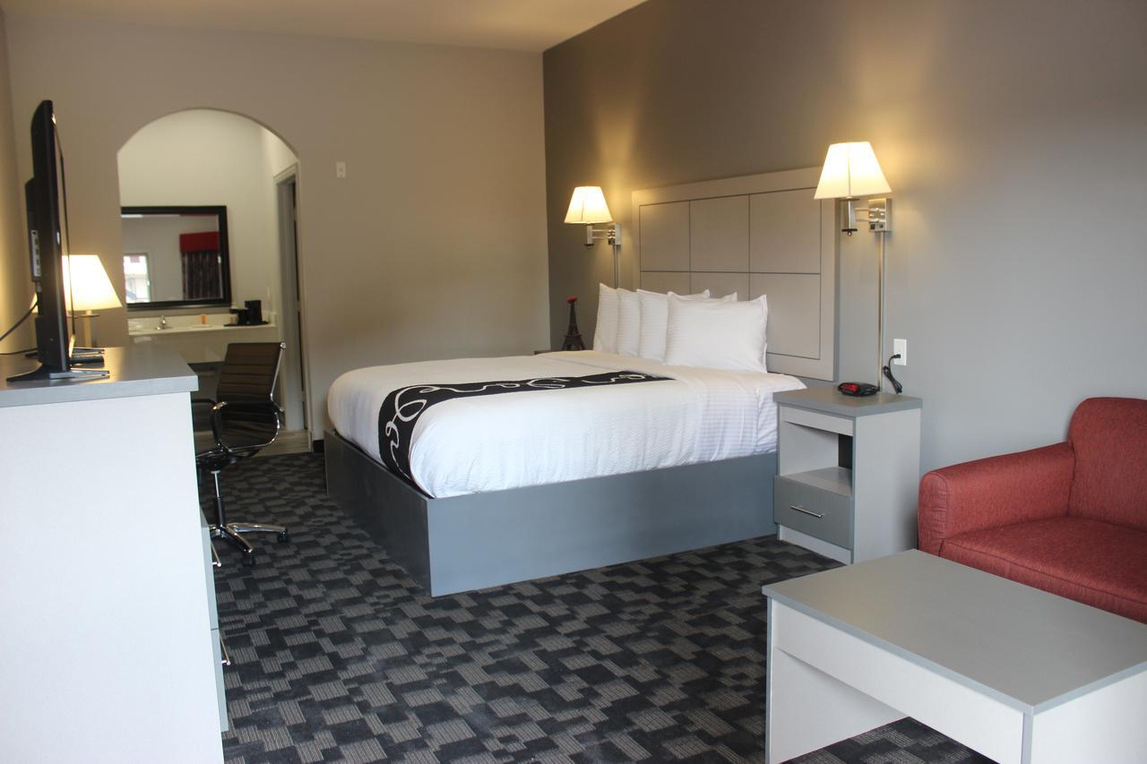Paris Inn & Suites Екстериор снимка
