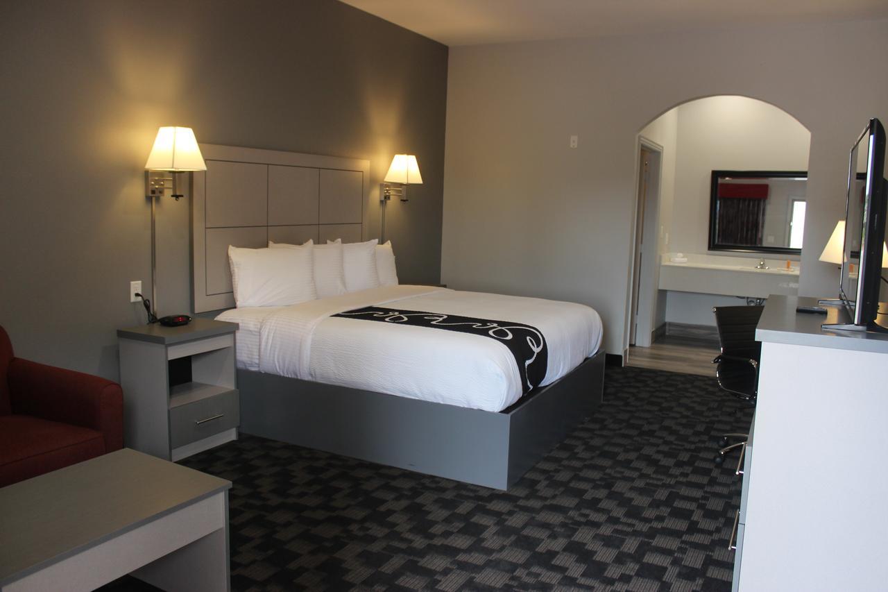 Paris Inn & Suites Екстериор снимка
