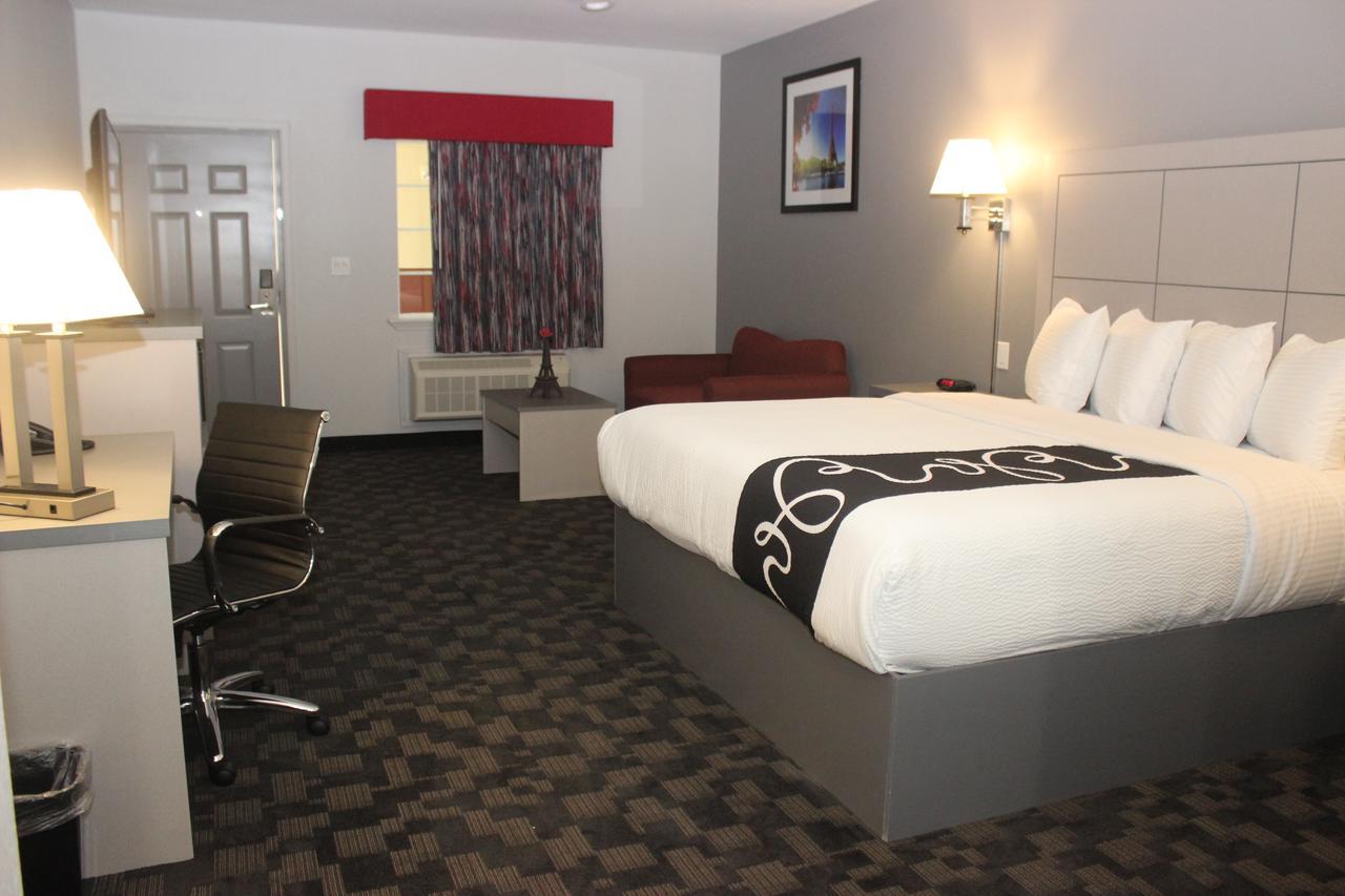 Paris Inn & Suites Екстериор снимка