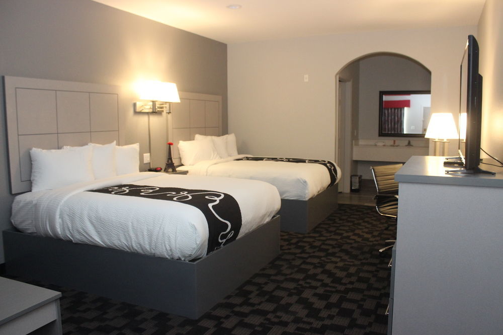 Paris Inn & Suites Екстериор снимка